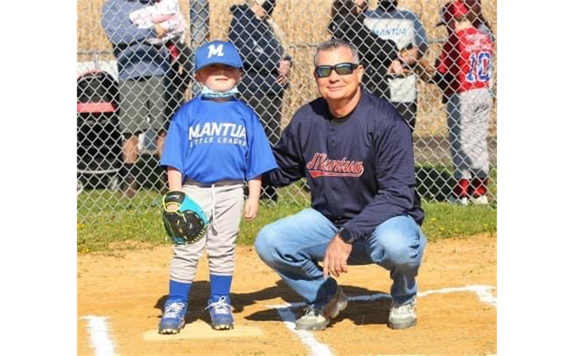 Deputy Mayor Bob Zimmerman and Joey D'Aquila